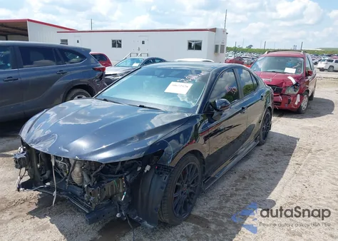 2021 Toyota Camry Trd z USA, uszkodzony, nr VIN 4T1KZ1AK8MU047629